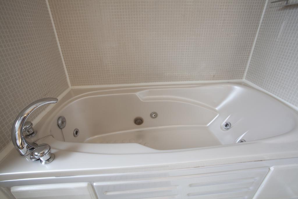 Java Motel 2*